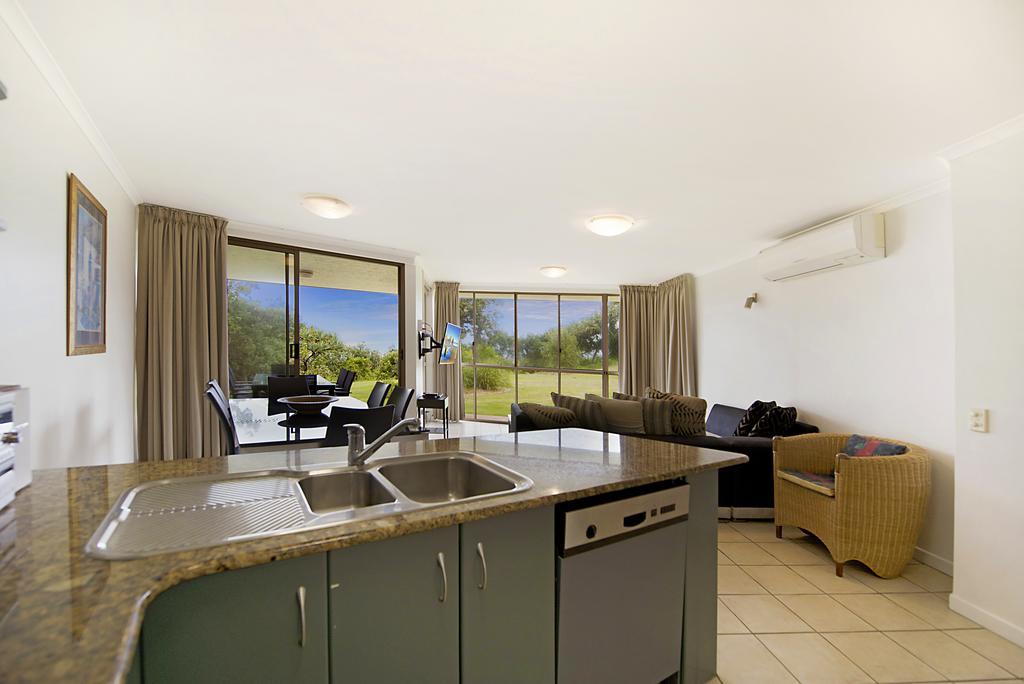 Whale Watch Ocean Beach Resort Пойнт Лукаут Стая снимка