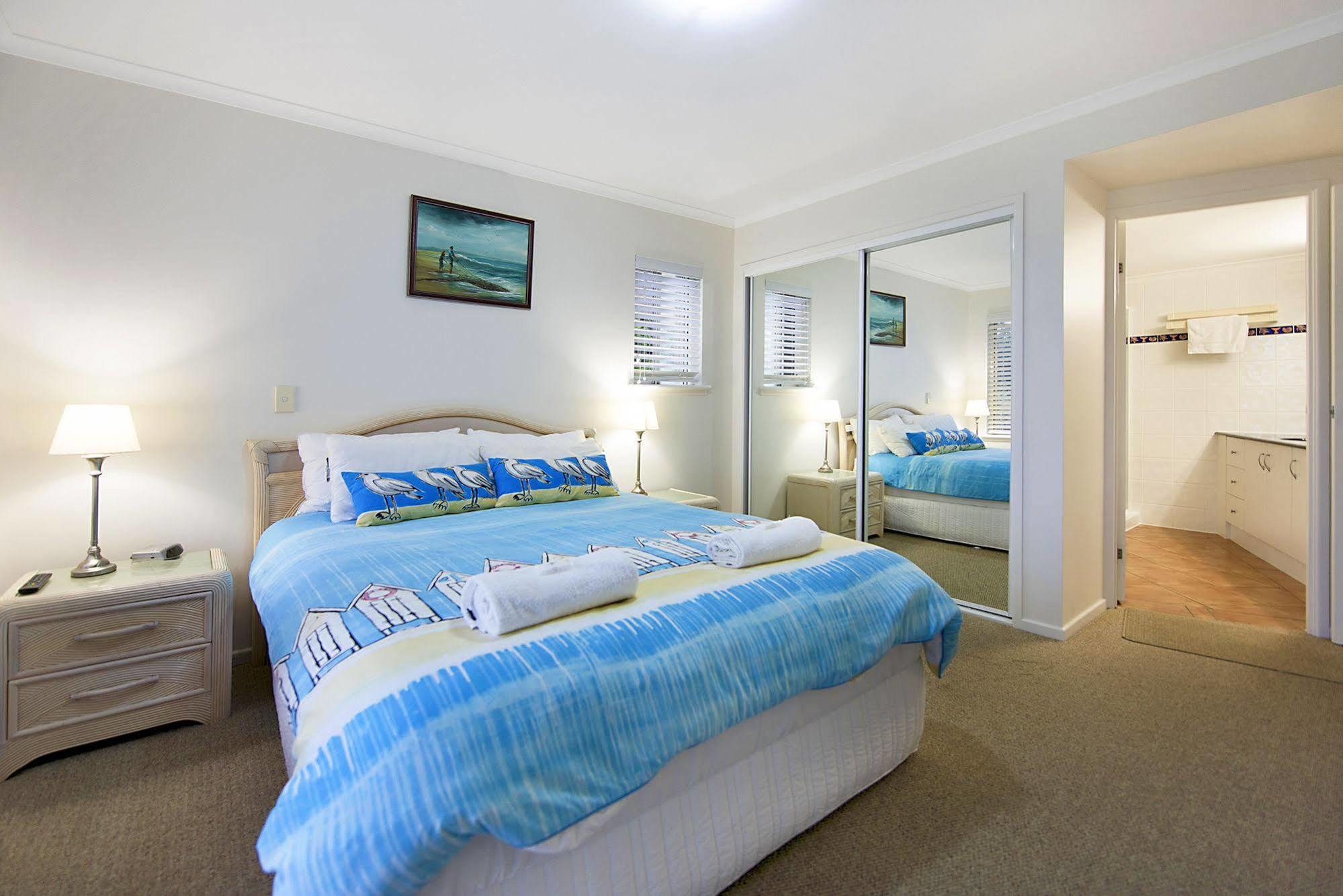 Whale Watch Ocean Beach Resort Пойнт Лукаут Екстериор снимка