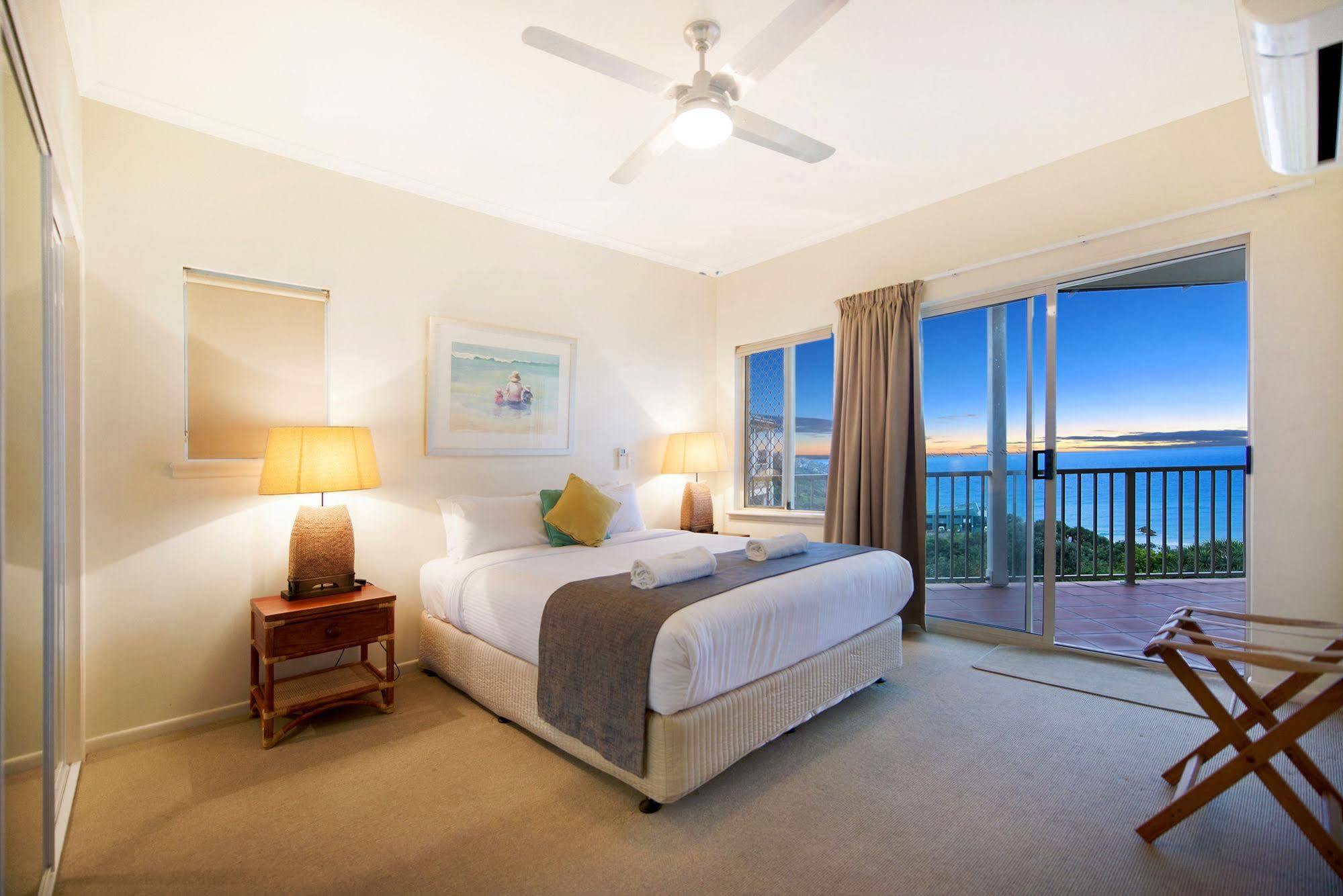 Whale Watch Ocean Beach Resort Пойнт Лукаут Екстериор снимка